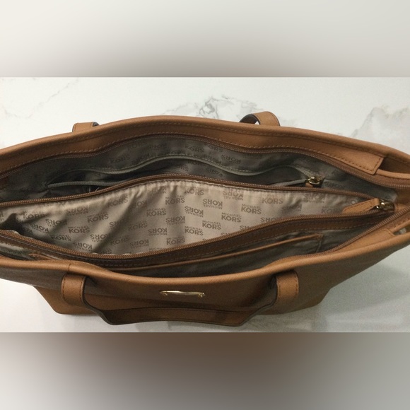 Michael Kors Purse - Picture 4 of 5